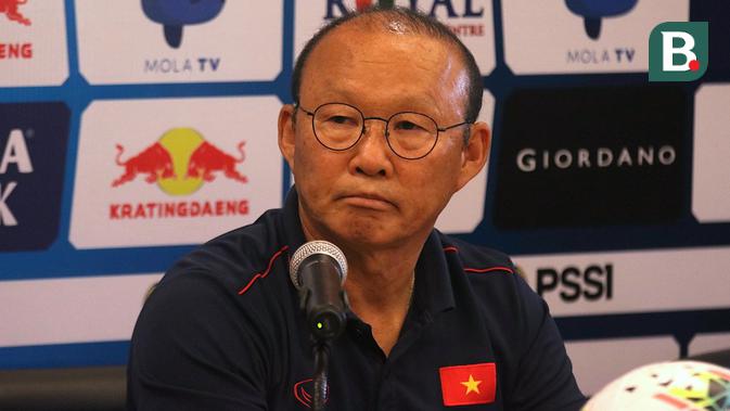 Pelatih Timnas Vietnam, Park Hang-seo. (Bola.com/Aditya Wany)