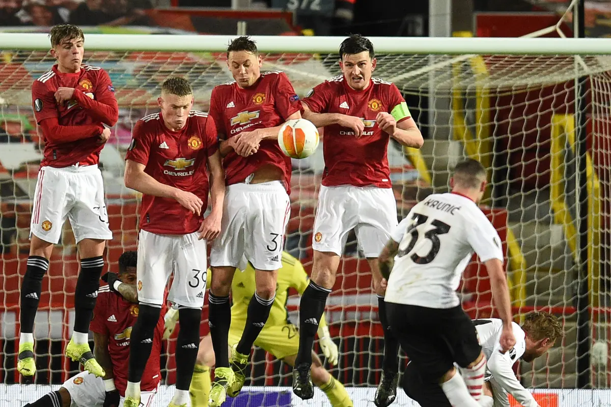 FOTO: Lengah di Akhir Laga, AC Milan Buyarkan Kemenangan Manchester United