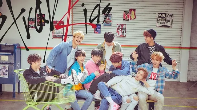 Stray Kids