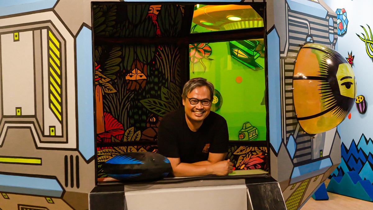 Menikmati Instalasi Seni Leburan Nostalgia dan Harapan Masa Depan di KiN Space