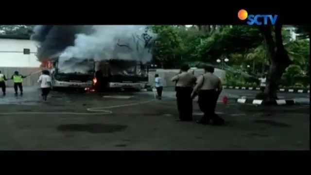 3 Bus Ludes Terbakar di Gedung Kemenkeu 