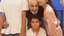 Perayaan ultah anak Bunga Zainal yang jauh dari kata mewah ini punya alasan tersendiri. Salah satunya, ia ingin mengajarkan pada putranya agar tidak terbiasa merayakan ultah dengan kemewahan. Berkumpul dengan keluarga saja, sudah sangat bermakna bagi Bunga Zainal beserta suami dan anak-anaknya. (Liputan6.com/IG/@bungazainal05)