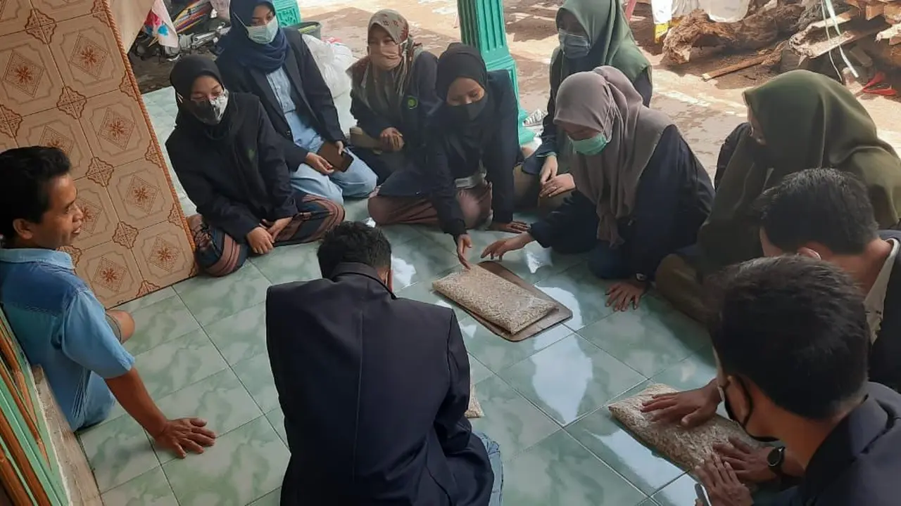 KKN Adalah Kuliah Kerja Nyata, Pahami Pengertian dan Tujuannya