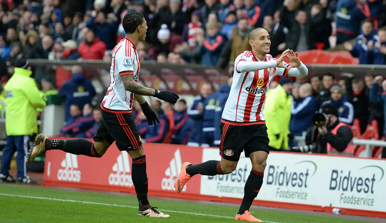 Ekspresi pemain Sunderland, Wahbi Khazri, setelah mencetak gol ke gawang Manchester United dalam laga Liga Inggris di Stadium of Lights, Sunderland, Sabtu (13/2/2016) malam WIB. (AFP/Oli Scarff)