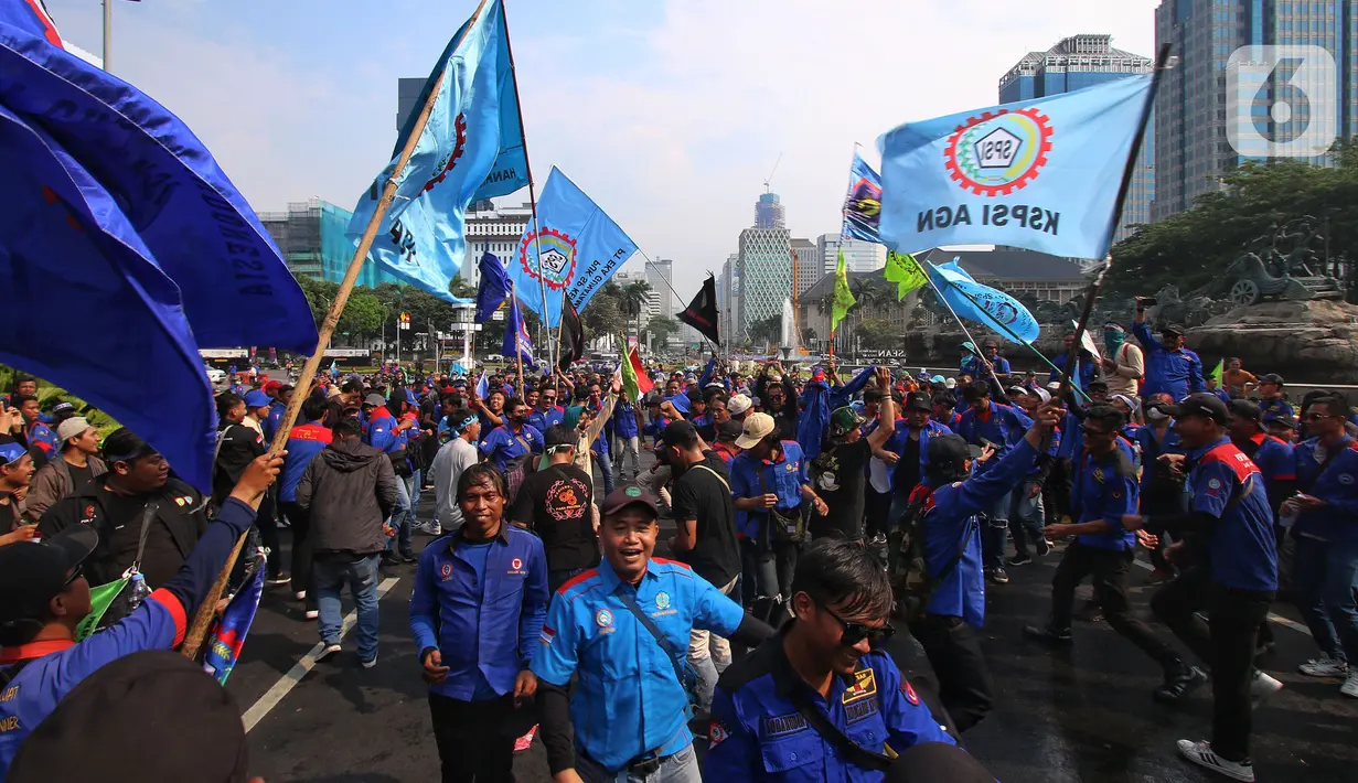 Nantinya, massa buruh akan menggelar long march dari Patung Kuda menuju Gedung Mahkamah Konstitusi (MK). (Liputan6.com/Angga Yuniar)