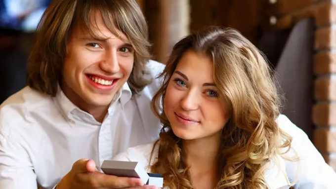 (c) shutterstock.com