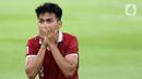 Luapan ekspresi pemain depan timnas Indonesia, Witan Sulaeman usai gagal memanfaatkan peluang mencetak gol ke gawang Thailand pada lanjutan kualifikasi Grup A Piala AFF 2022 di Stadion Utama Gelora Bung Karno, Jakarta, Kamis (29/12/2022). Witan menjadi pemain kelima yang didatangkan Macan Kemayoran untuk mengisi kedalaman skuad asuhan pelatih Thomas Doll. (Liputan6.com/Helmi Fitriansyah)