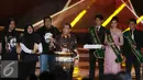 Deddy Mizwar memberikan testimoni untuk Almarhum Didi Petet yang mendapat Lifetime Achievment Award (Penghargaan Capaian Seumur Hidup) dalam Festival Film Bandung ke-28, Jawa Barat, Sabtu (12/9/2015). (Liputan6.com/Herman Zakharia)