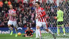 Striker Stoke City, Bojan Krkic, merayakan gol ke gawang Manchester United pada laga Premier League di Britannia, Stoke, Sabtu (26/12/2015) malam WIB. (AFP/Paul Ellis)