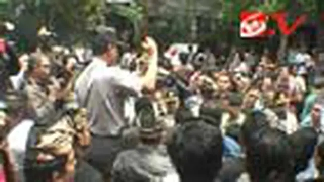 Dihadang Preman, Eksekusi Vila Batal