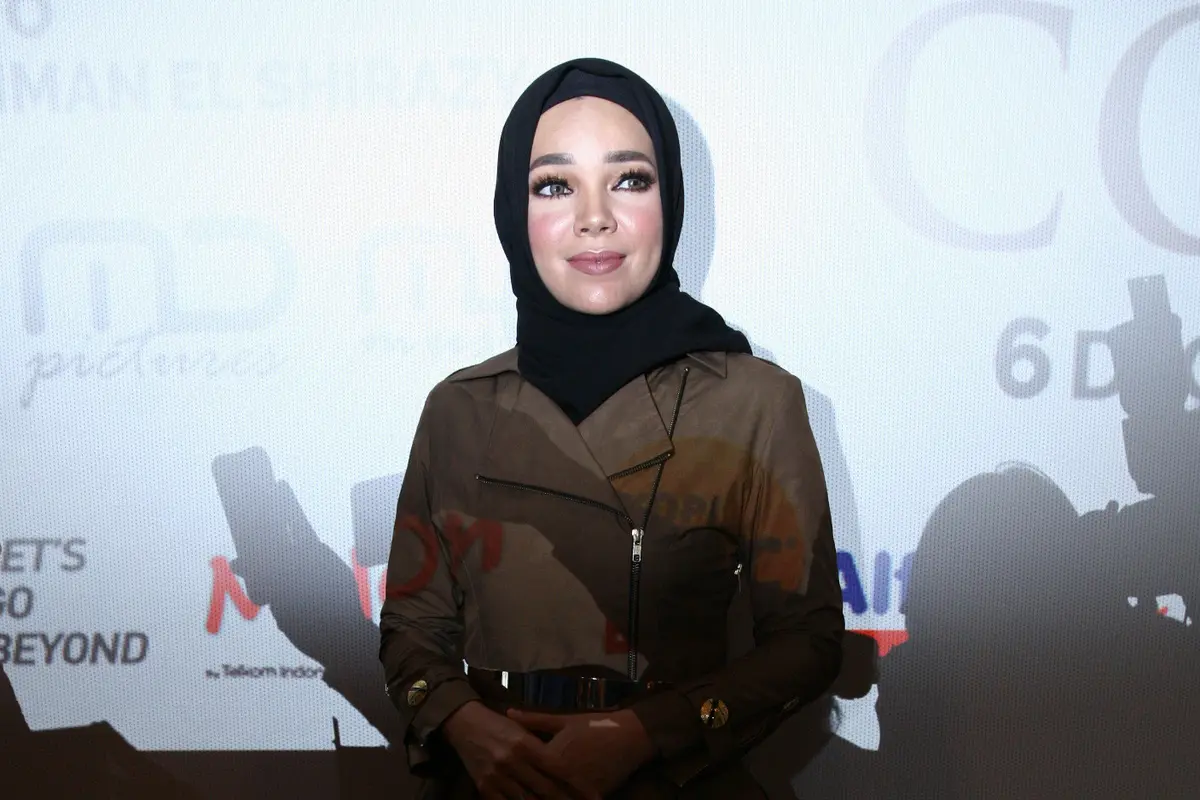 [Bintang] Dewi Sandra