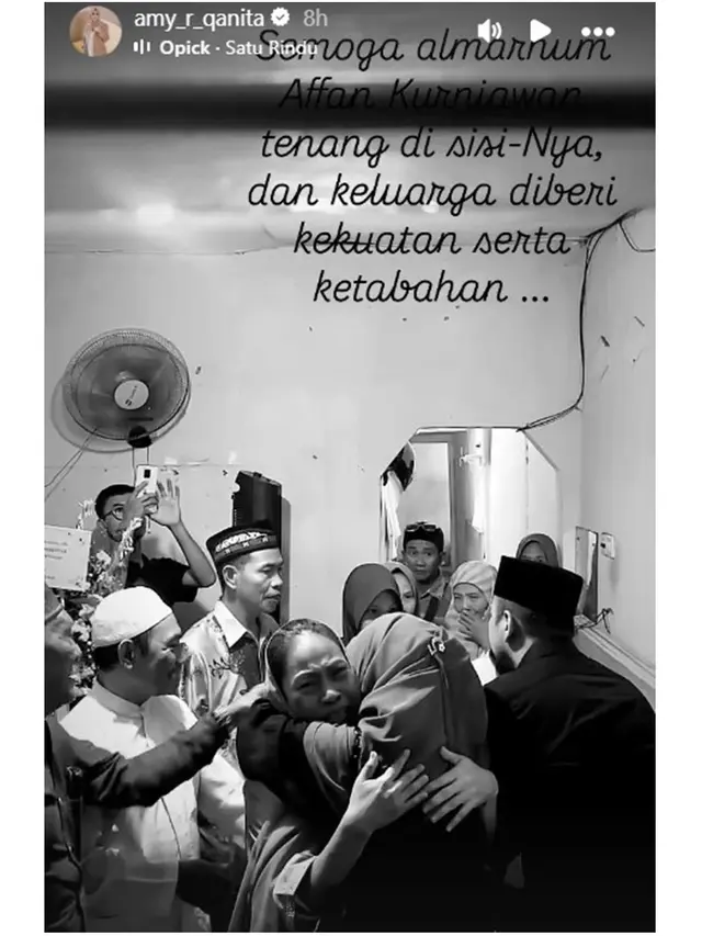 5 Potret Raffi Ahmad Kunjungi Rumah Duka Alm. Affan Kurniawan, Ditemani Amy Qanita