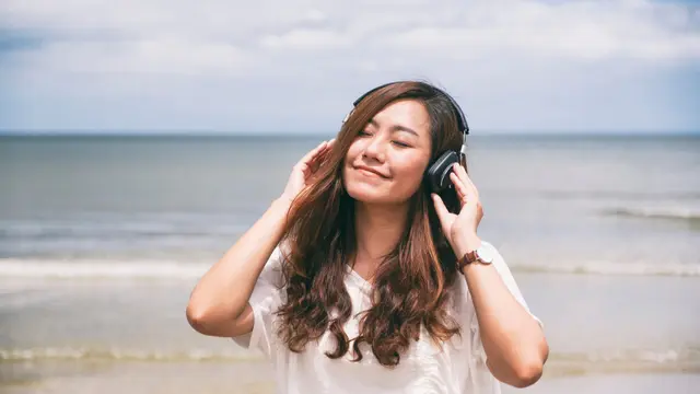 Masih Sering Membandingkan Diri dengan Orang Lain? Yuk, Belajar Alihkan Secara Perlahan!