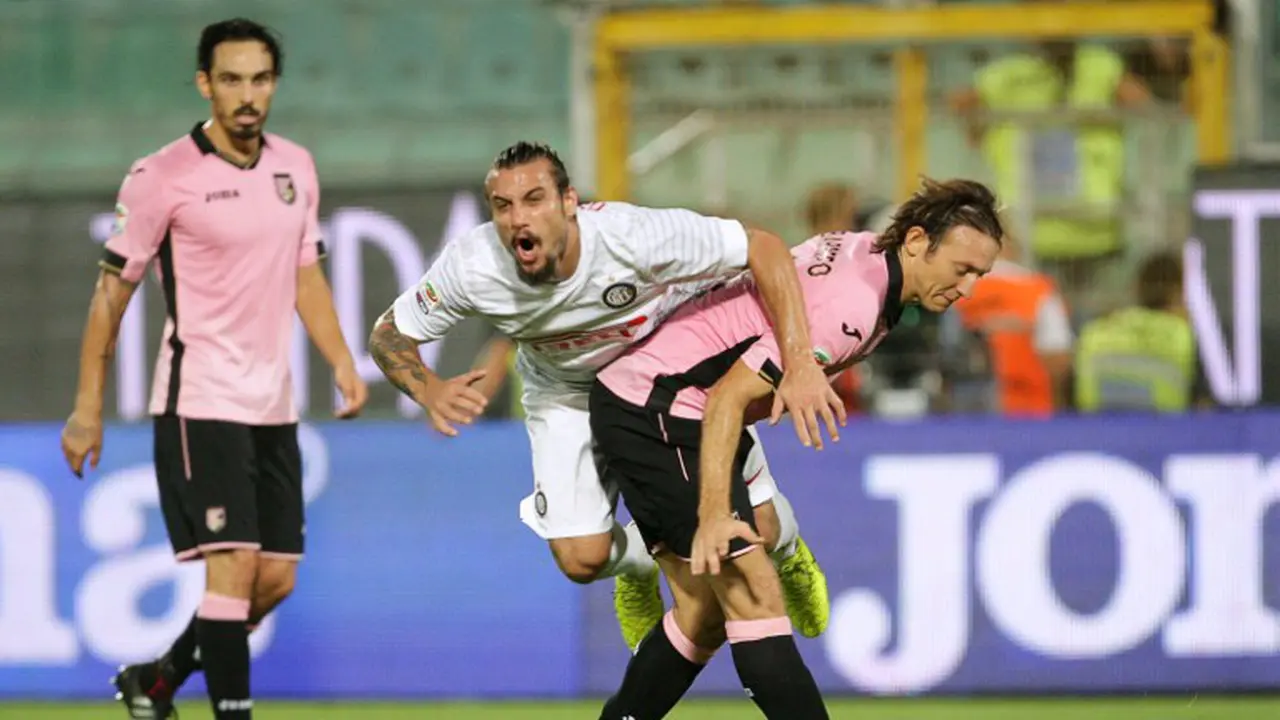 Palermo Paksa Inter Bermain Imbang
