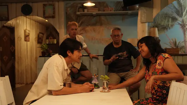 Film Henry's First Dates. (dok Sony Pictures)