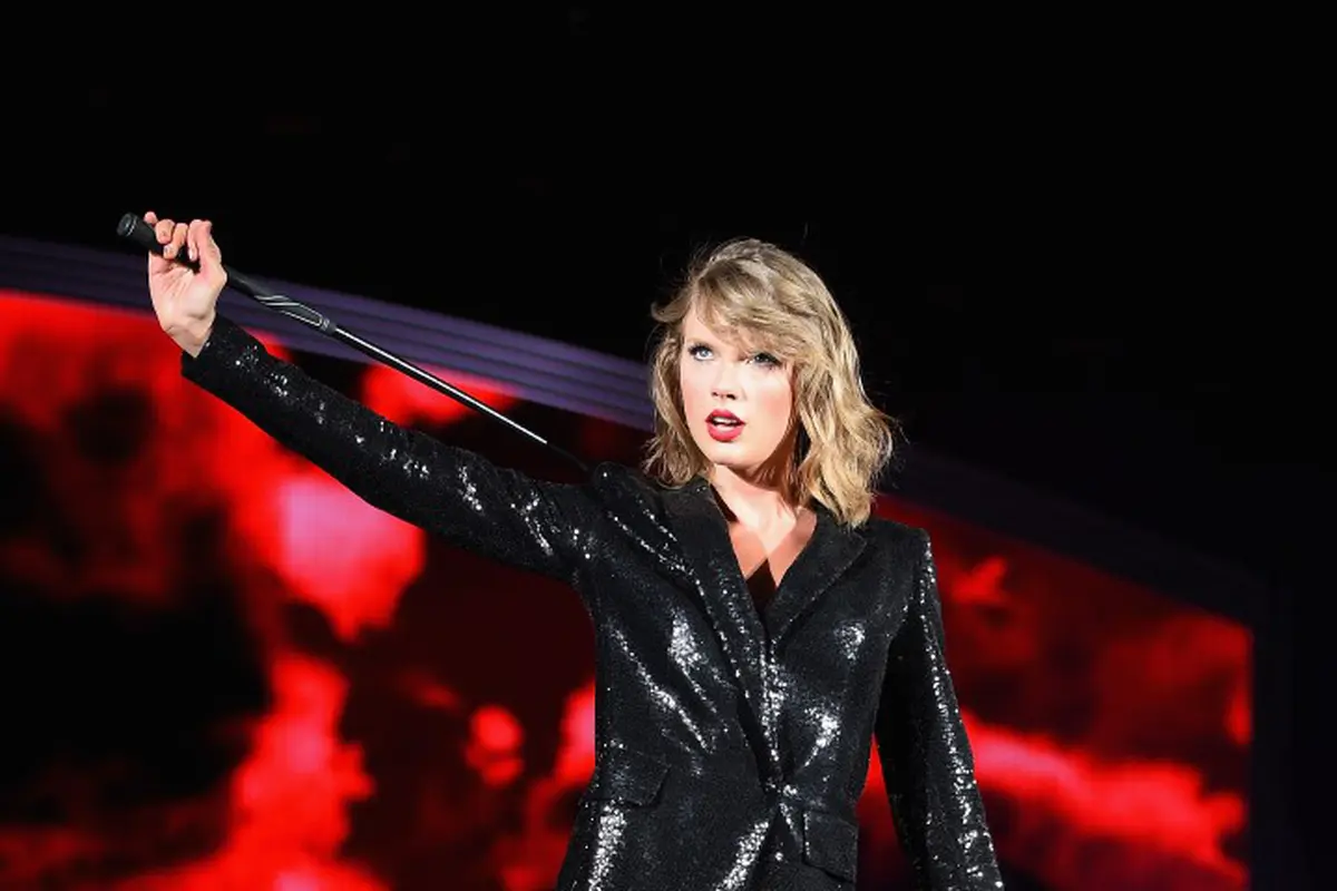 [Bintang] Taylor Swift