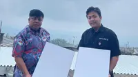 Ketua Persatuan Perangkat Desa Indonesia Jawa Tengah, Heri Purnomo bersama Regional Manager Starlink Jateng-Jabar, Taufik Ismail. Foto: liputan6.com/edhie prayitno ige&nbsp;