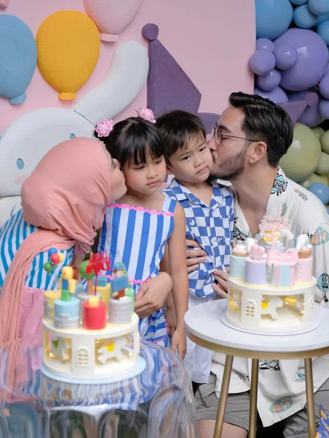 Gaya Kompak Keluarga Syahnaz Sadiqah di Ulang Tahun Anak Kembar Bertema Cinnamoroll dan Kuromi