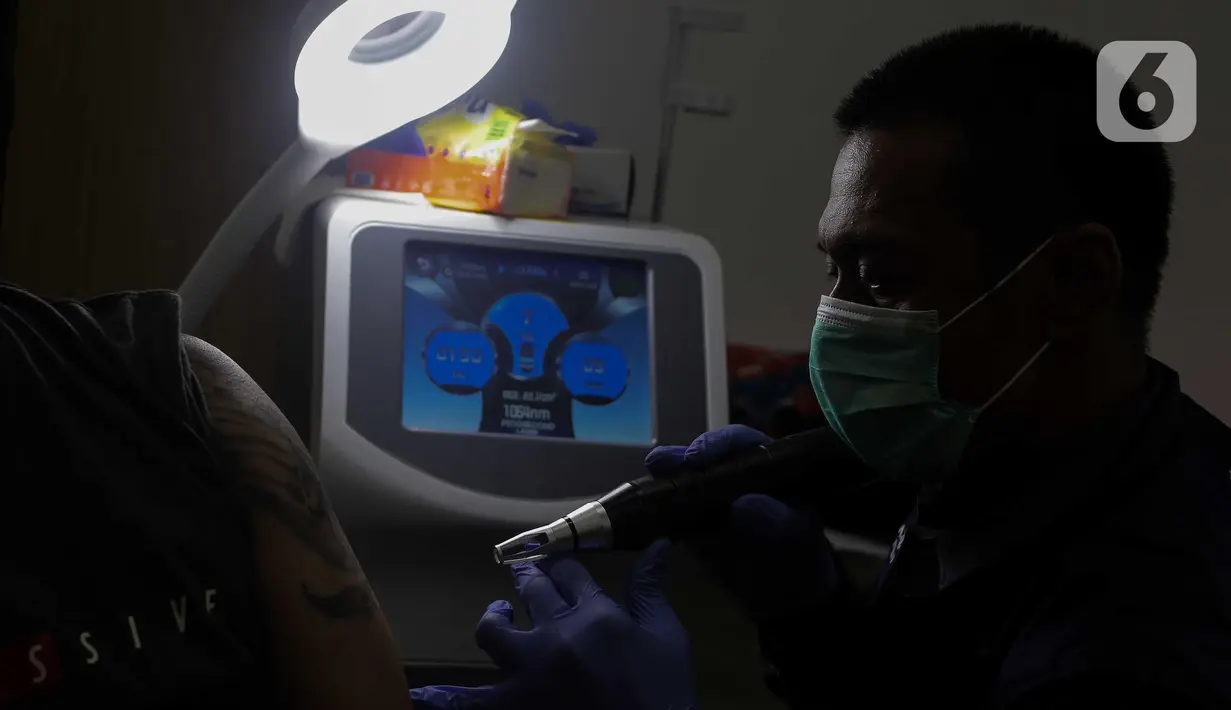 Baznas Jakarta kembali bekerja sama dengan tim dokter dari Islam Medical Service (IMS) Center dalam kegiatan tersebut. (LIputan6.com/Herman Zakharia)