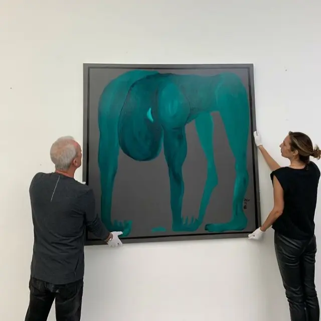 Lukisan Mino Winner di Saatchi Gallery, London. (Instagram/ realllllmino)
