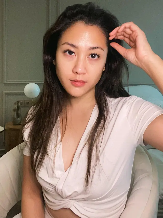 7 Potret Sherina Munaf Unggah Potret Selfie Tanpa Makeup yang Tuai Sorotan