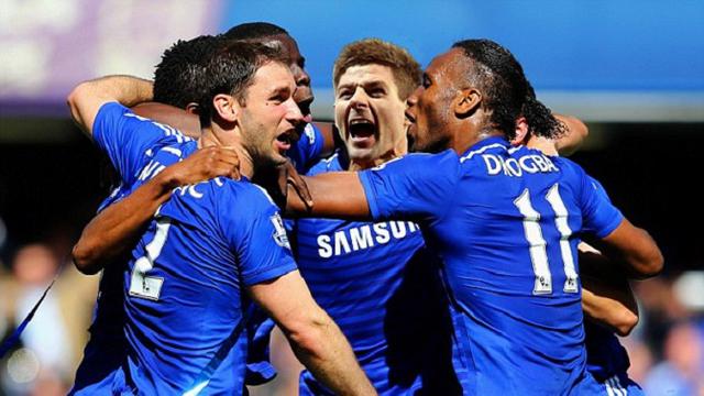 Steven Gerrard bersama rekan-rekannya di Chelsea