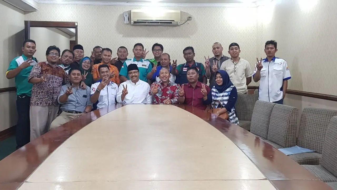 Buruh se Jatim kompak keliling jatim menangkan Gus Ipul-Puti