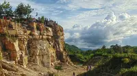 Gunung Kidul kini dikenal sebagai daerah wisata purba yang memiliki banyak pesona.