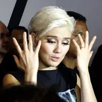 Agnez Mo mengungkapkan alasannya memasukkan batik di video klip terbarunya.