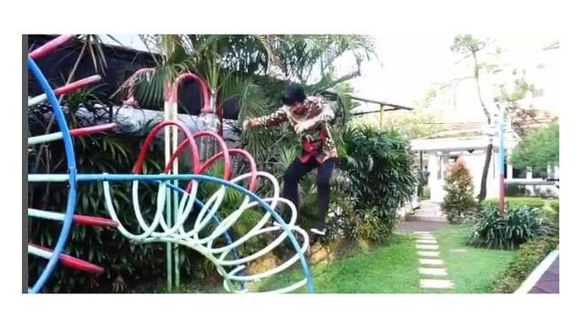 7 Aksi Kak Seto di Usia 70 Tahun Ini Bikin Minder Anak Muda