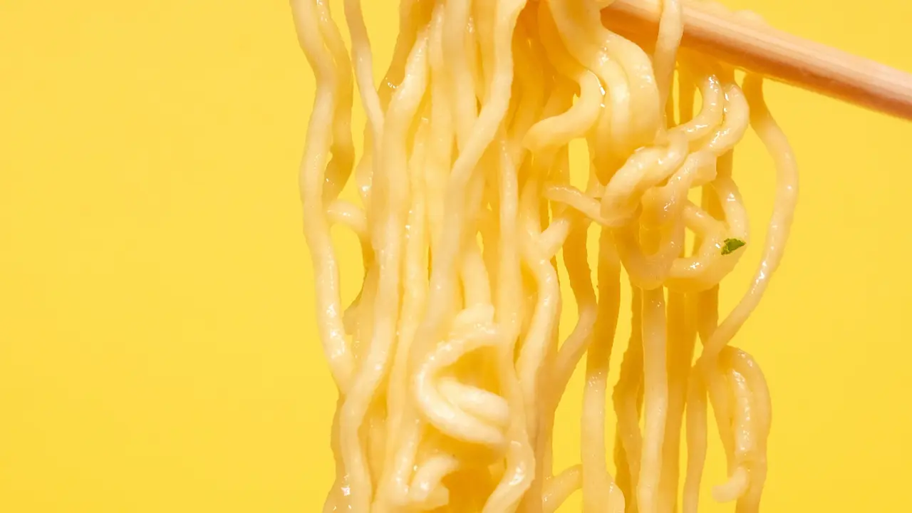 Ilustrasi mi instan (Foto: Pexels)
