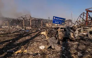 Serangan Drone Rusia Tewaskan 37 Orang di Pinggiran Kota Kyiv