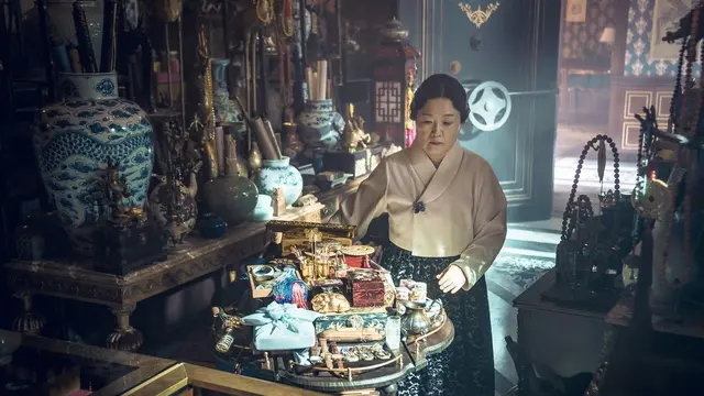 Kim Hae Sook dalam drakor Gyeongseong Creature. (Foto: Netflix via Soompi)