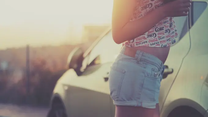 Tanda Kamu Cuma Mau Flirting Tapi Nggak Mau Jadian Sama Gebetan