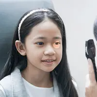 Cara menjaga kesehatan mata anak (foto: KMN Eyecare.dok)