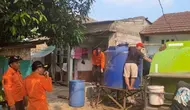 Cerita Warga Tangsel Mandi di Kantor karena Krisis Air Bersih