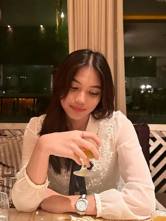 Unggahan pria kelahiran Bogor itu mendapat sambutan positif dari pengikutnya. Banyak netizen yang siap mendukung anak keduanya dalam ajang tersebut. [Instagram/raihana_zemma]