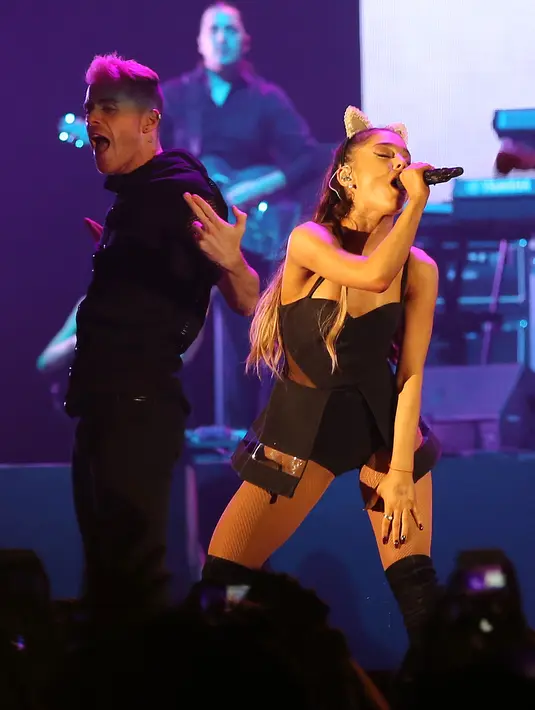 'Bang Bang' menunjukkan kualitas suara Ariana Grande yang tidak dapat diragukan lagi. (Galih W. Satria/Bintang.com)