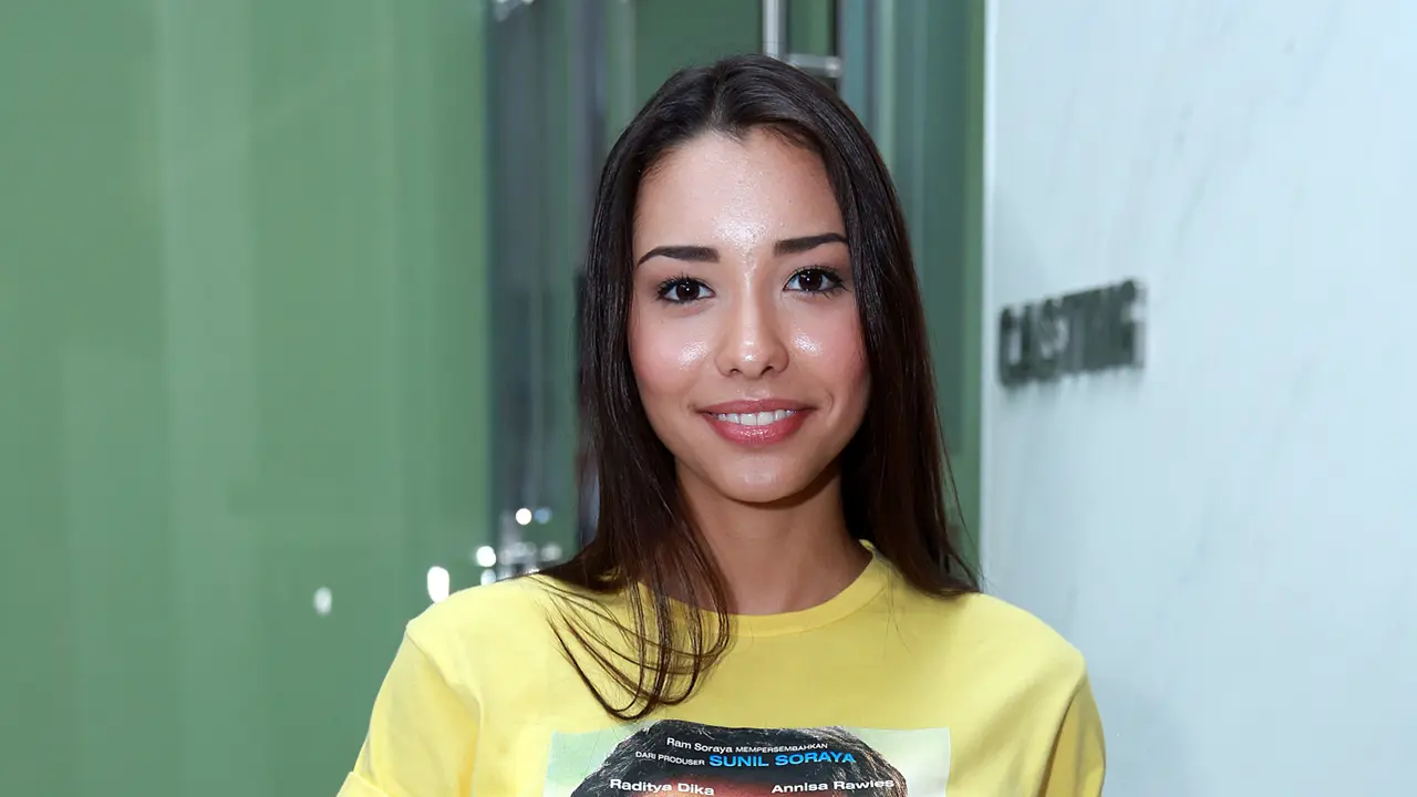 [Bintang] Annisa Rawles