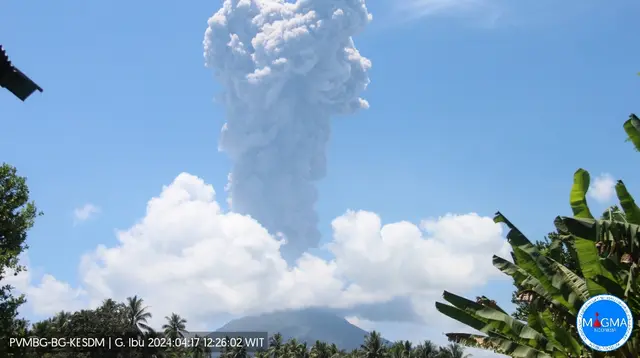 Gunung Ibu erupsi lagi pada Rabu siang (17/4/2024), pukul 12.12 WIT. (Liputan6.com/ Dok PVMBG)