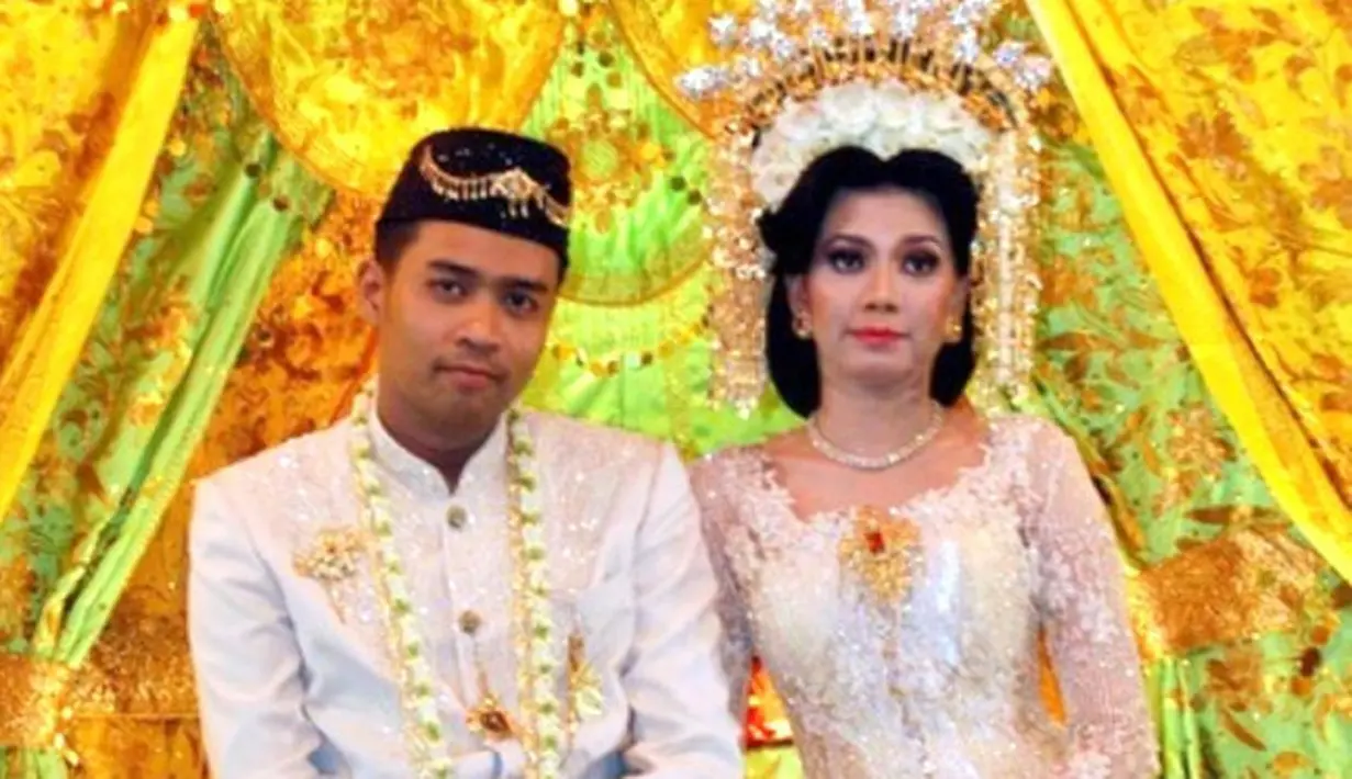 Kisah cinta Muhammad Hamzah alias Bjah dengan Nina Husnah berawal dari sebuah hotel mewah di kawasan Jenderal Sudirman, Jakarta pada tahun 2000 silam. Meski hubungannya sempat terhenti, Nina akhirnya resmi dinikahi Bjah. (dok. Pribadi)