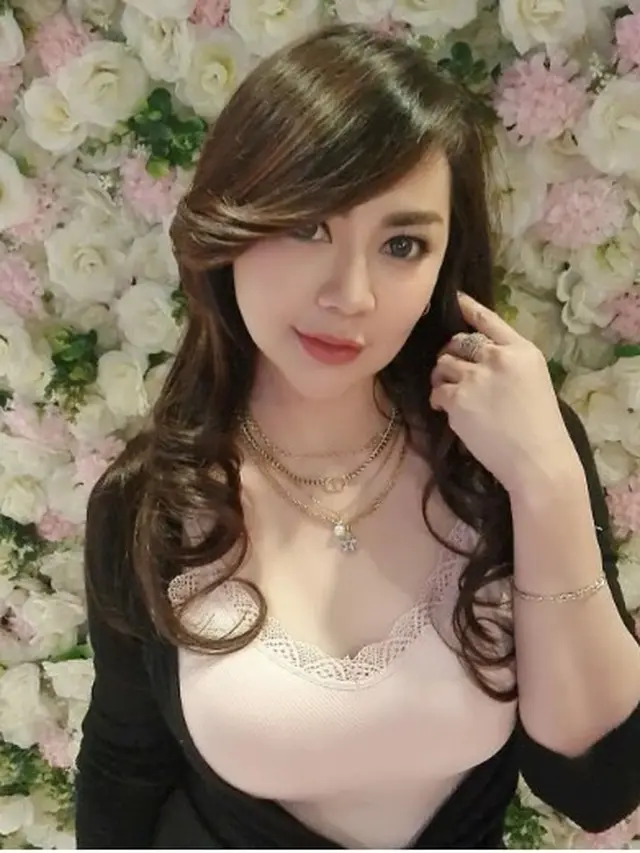 7 Potret Terbaru Tessa Kaunang Usai Jalani Sulam Bibir, Curi Perhatian