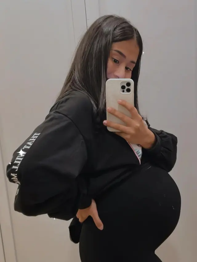 Usia Kehamilan 9 Bulan, Ini 7 Potret Gya Istri Tarra Budiman Pamer Baby Bump