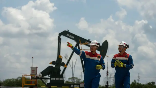 Pekerja Pertamina. PT Pertamina Hulu Rokan (PHR) berhasil mengebor sumur infill Menggala South-21 di Wilayah Kerja (WK) Rokan. Dok