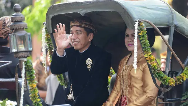 [Bintang] Prosesi Kirab Kahiyang
