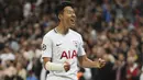 Pemain Tottenham Hotspur, Son Heung-Min merayakan golnya ke gawang Dortmund pada laga grup H Liga Champions di Wembley stadium,  London, (13/9/2017). Tottenham menang 3-1. (Nick Potts/PA via AP)