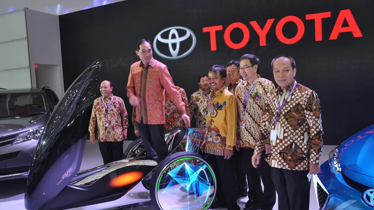 Aneka Mobil Super Keren di IIMS 2014