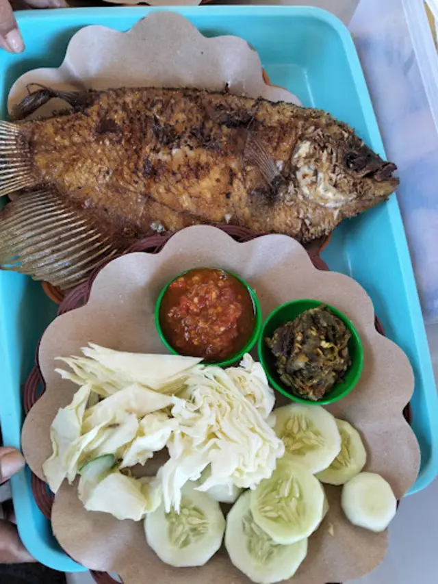BAKARAN SEKEMBU view GUMUK PASIR (GMaps/ Lektur Gumukjeep)