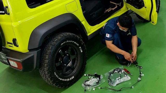 Proses penggantian wiring di bagian pintu kanan dan kiri (Jejelogy)