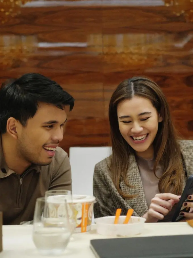 Gaya Serasi Aaliyah Massaid dan Thariq Halilintar Saat Berburu Vendor Pernikahan, Kompak dengan Outfit Senada